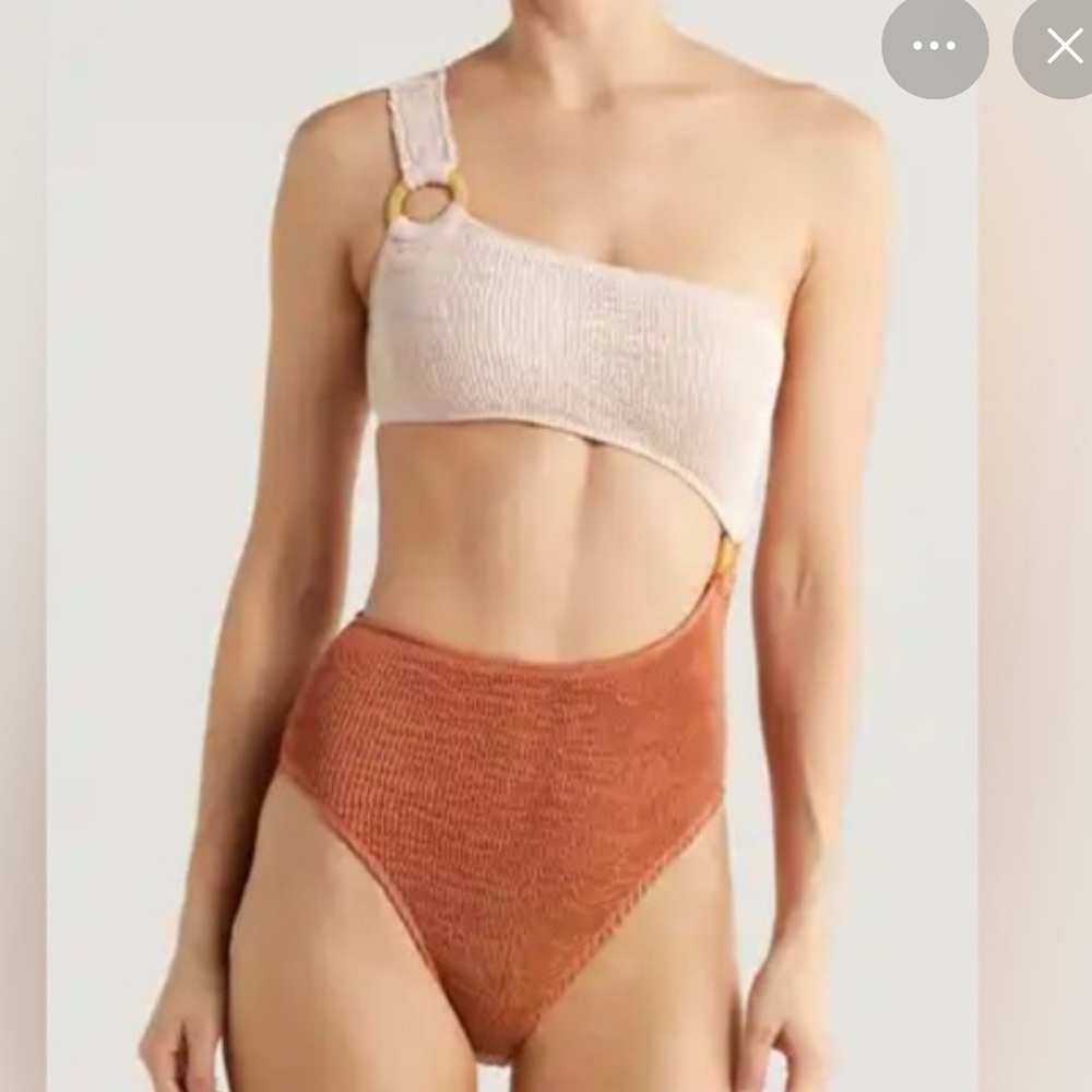 Cleonie Cut Out One-Piece Swimsuit